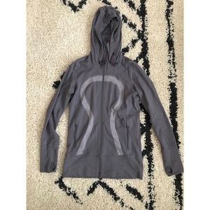 LULULEMON Zip-up Hoodie-Size 6/M -Mauve